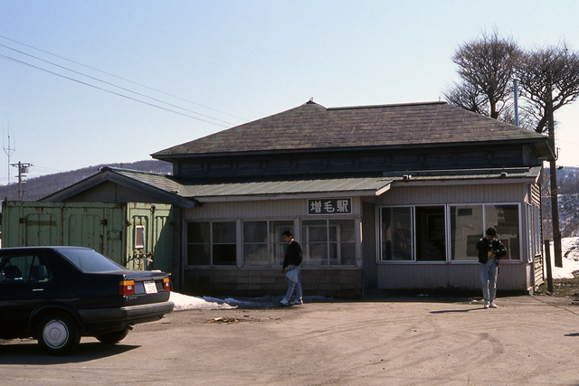 scant_3rd011-ps.jpg